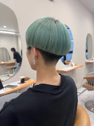 ショート 髪質改善＆ハイトーンカラー Cica神戸三宮元町店所属・福田 美波のヘアスタイル