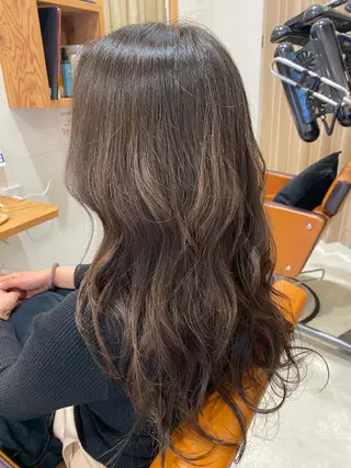 ロング 猪股 華乃のヘアスタイル