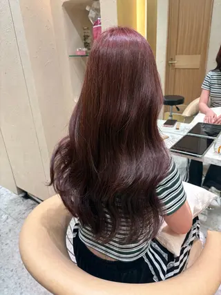 ロング Kanami/韓国風 /艶カラーのヘアスタイル