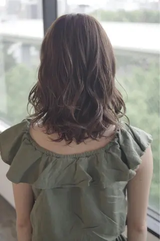 ミディアム カラー 🌈ディレクター🌈 徳松優希のヘアスタイル