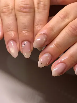 ネイル 🫧ユキ🫧 持込OK/平日夜&土のネイルデザイン