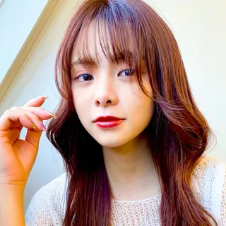 セミロング ワダ カイのヘアスタイル