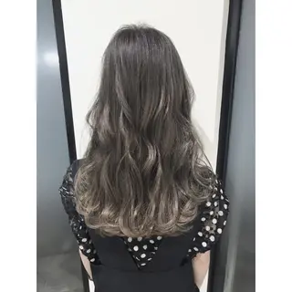 セミロング カラー 高木 麻知子のヘアスタイル