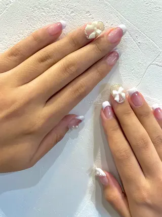 ネイル Seemly 千田町店所属・フラワーパラジェル 🌸シームリーエミのネイルデザイン