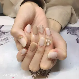 ネイル Guarendo錦糸町店所属・ガレンドウ 白澤 愛子のネイルデザイン