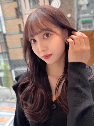 ロング レイヤーカット/ 顔まわり/アオイのヘアスタイル