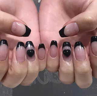 ネイル sharesalon    room59所属・nozomi 🌙のネイルデザイン