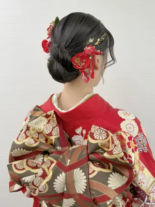 ヘアアレンジ GRANLUSSO 〜グランルッソ駅前店所属・木口 嘉美のヘアスタイル