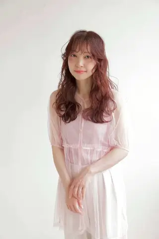 カラー 束感まつぱ🥑🤍 NATUKI🤍のマツエク・マツパデザイン