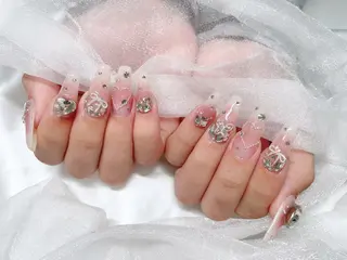 ネイル Roi〈ロワ〉 Minakoのネイルデザイン