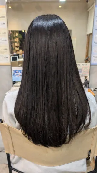 ロング 【女性限定】 しおりのヘアスタイル