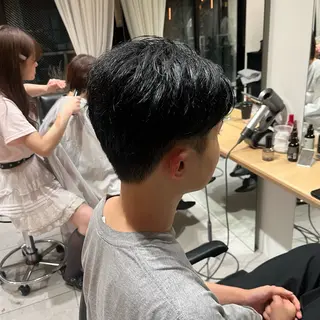 ショート メンズ ナミ🩶暗髪/暖色 ❤️/透明感/縮毛のヘアスタイル