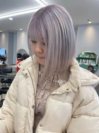 ショート カラー pole/apartment所属・💓パーマ，💗 レイヤーカットのヘアスタイル