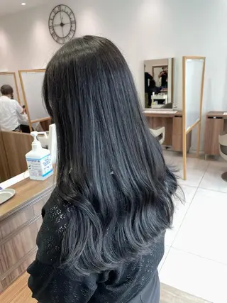 ロング カラー ナカタケ ユウのヘアスタイル