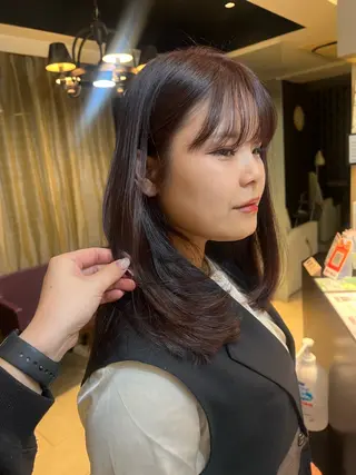 ミディアム カラー 田中 月菜のヘアスタイル