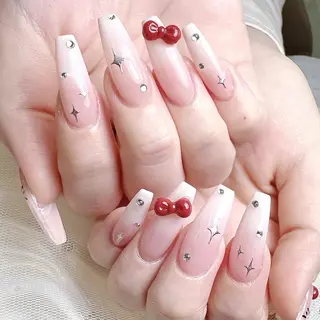 ネイル 🎀まゆ 🪽🐾のネイルデザイン