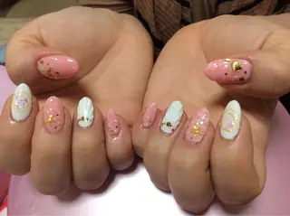 ネイル フラワー ムーンのネイルデザイン