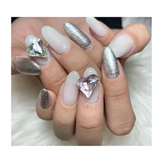 ネイル 駒月 明日香の眉毛・アイブロウイメージ