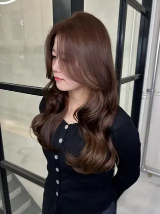 ロング カラー MaisonHALU 松浦光咲のヘアスタイル