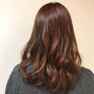 カラー 長井 麻帆のヘアスタイル