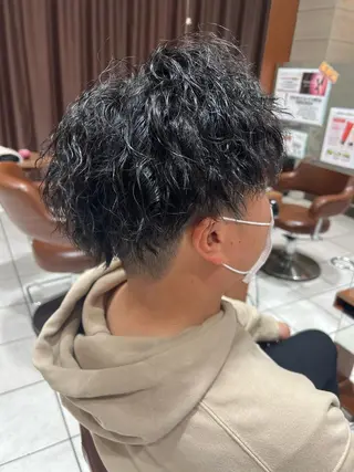 パーマ メンズ メ イのヘアスタイル