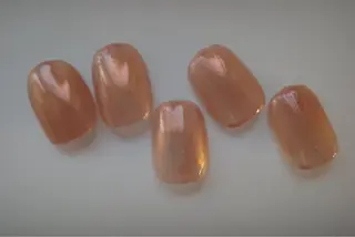 ネイル une／YUKINA 🫧大人nuanceのネイルデザイン