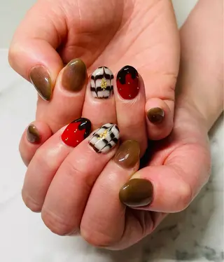 ネイル Mi-roomネイル 耳ツボジュエリーのネイルデザイン