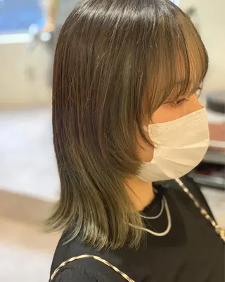 ミディアム カラー MIA 菅原のヘアスタイル