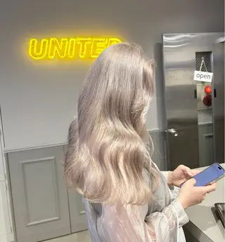 ロング カラー 韓国/トレンド レイヤー【101】のヘアスタイル