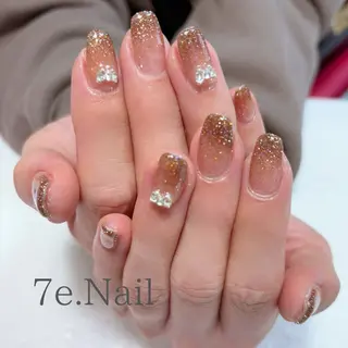 ネイル 7e. Nailのネイルデザイン