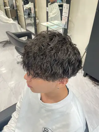 ショート パーマ メンズ 🐥くまがい💛 ダブルカラー／パーマのヘアスタイル