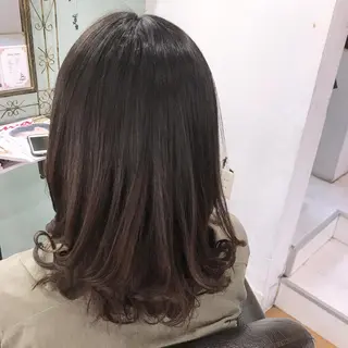 セミロング R ri R takagiのヘアスタイル