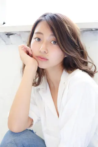 セミロング 石渡このみ 🍊レイヤーカットのヘアスタイル