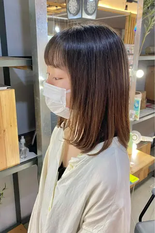 ミディアム 菊地 紗矢のヘアスタイル