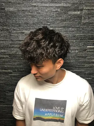 ミディアム パーマ ✨メンズカット 無料‼️✨土尾快斗のヘアスタイル