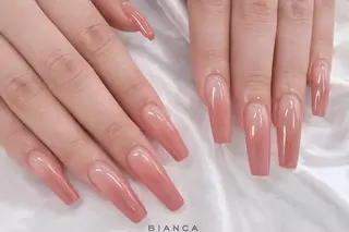 ネイル Bianca YOKOTANI🌻のネイルデザイン