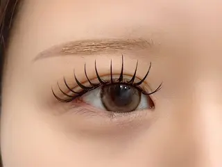 マツエク・マツパ solua上本町店所属・solua上本町店 タカヤマの眉毛・アイブロウイメージ