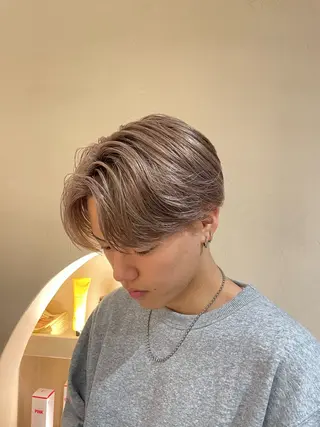 ショート カラー パーマ ヘアアレンジ メンズ キッズ ネイル マツエク・マツパ アイブロウ カワカツ トキのヘアスタイル