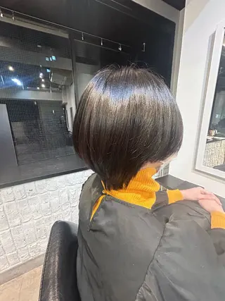 ショート カラー 三浦 栞のヘアスタイル