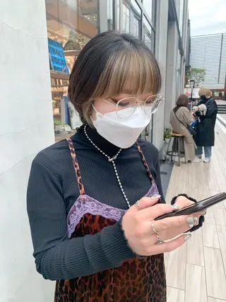 ショート カラー ヘアアレンジ yuka .のヘアスタイル