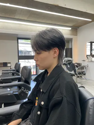 カラー メンズ 西山 剛のヘアスタイル