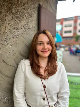 ロング 一ノ瀬 理子のヘアスタイル