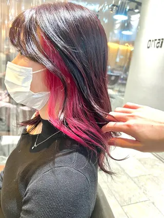 セミロング カラー ヘアアレンジ Lani5710所属・🌈インナーカラー ‘ショウマ’🌈のヘアスタイル