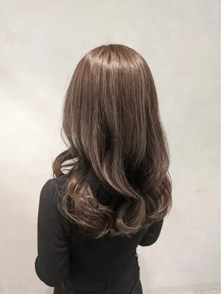 セミロング hair&make earth元住吉店所属・滝沢 英昭のヘアスタイル