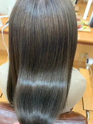 セミロング 丸山 亜加理のヘアスタイル