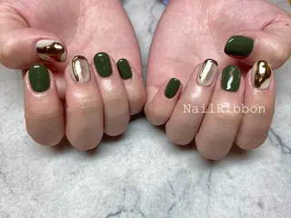 ネイル ネイルリボン 受付スタッフのネイルデザイン