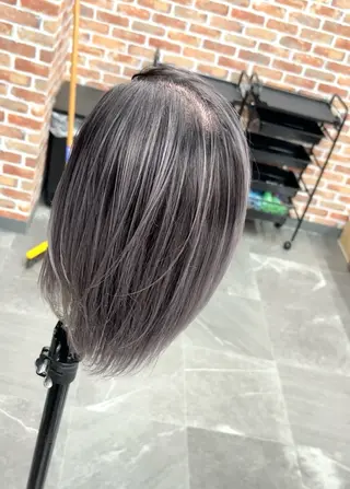 ミディアム カラー ギャルの革命児 秀斗のヘアスタイル