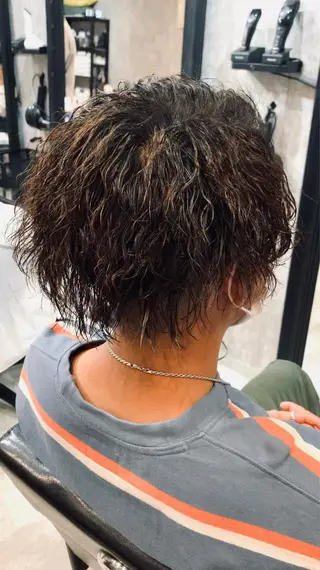 ミディアム パーマ メンズ AI TOKYO men’s  横浜所属・メンズ支持数No.1 👑リュウ👑のヘアスタイル