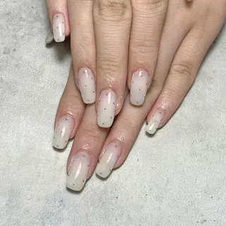 ネイル atelier　FIORITURA所属・FIORITURA aiのネイルデザイン