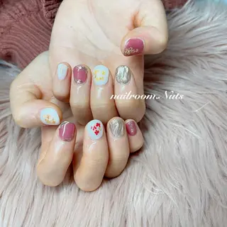 ネイル nailsalon Nutsのネイルデザイン